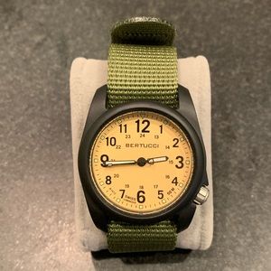 Bertucci DX3 Field Watch, Like New